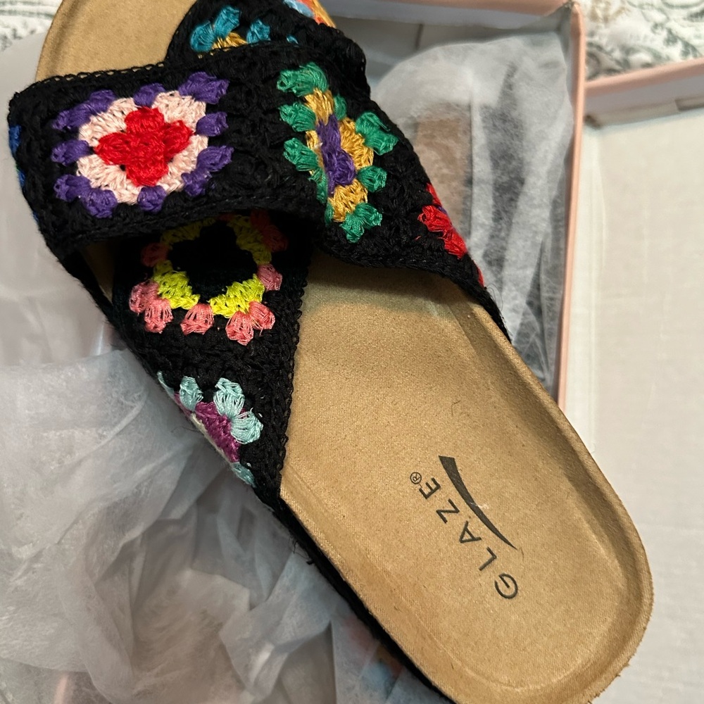 Glaze Women's Black Crochet Sandals
